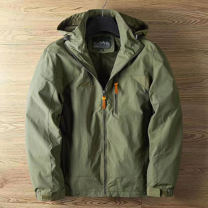 Herren Regenjacke im klassischen Outdoor-Stil in Grün