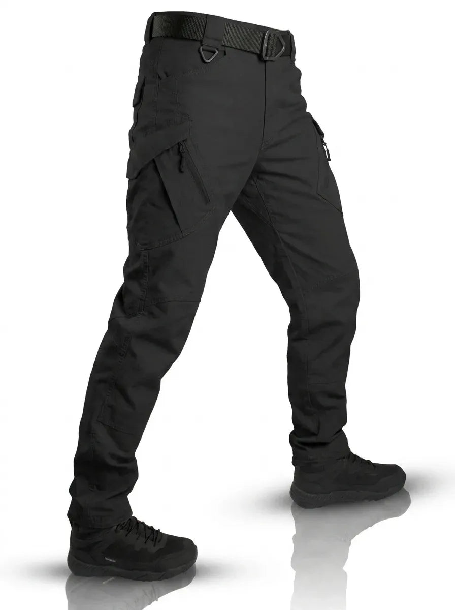 Herren Robuste Outdoor-Hose mit Taschensystem in Schwarz