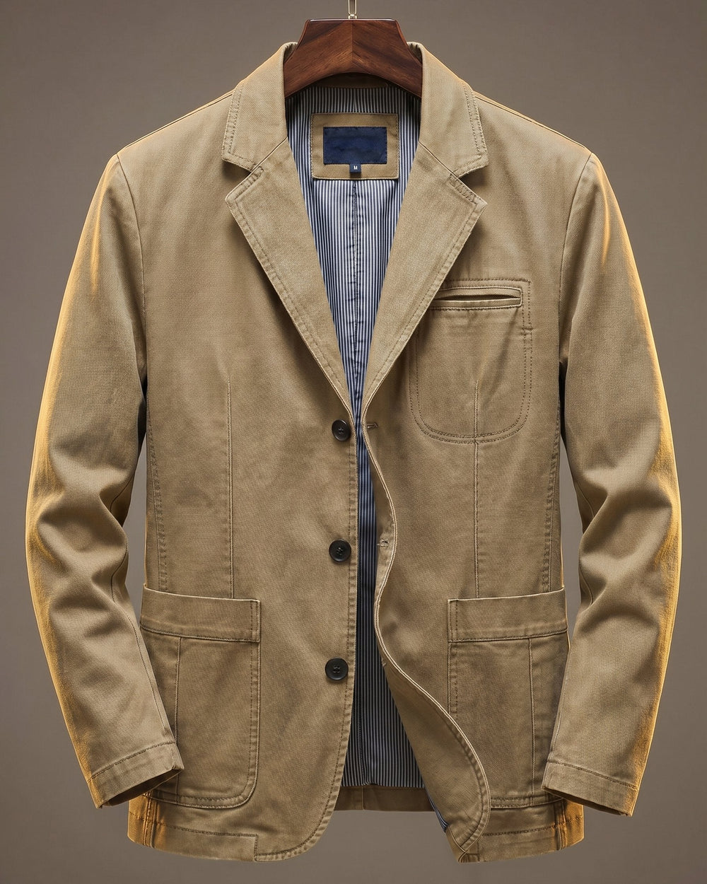Herren Übergangsjacke im klassischen tailorierten Stil in Khaki