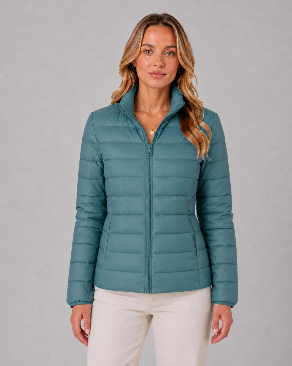 Hüftlange Damen Winterjacke mit strukturiertem Stehkragen (2)