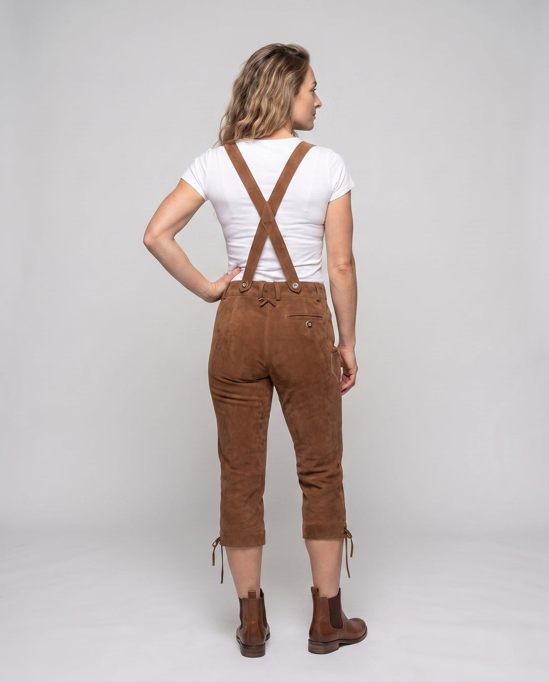 Klassische Damen Lederhose für Oktoberfest (4)