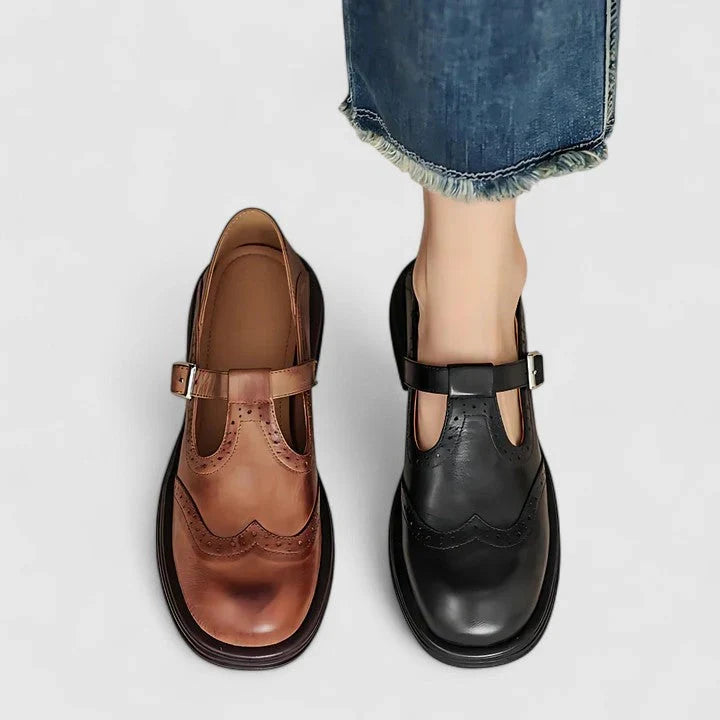 Klassische Damen Stiefeletten aus Leder mit T-Riemen (6)
