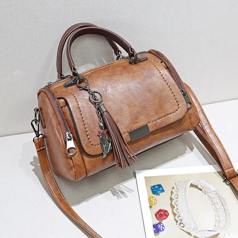Klassische Elegante Damen Handtasche im Vintage-Look (5)