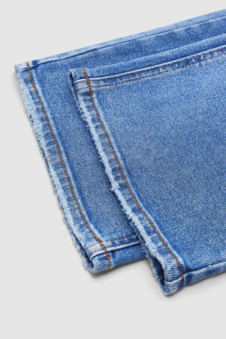 Klassische gerade Damen Jeans mit mittlerem Bund (10)