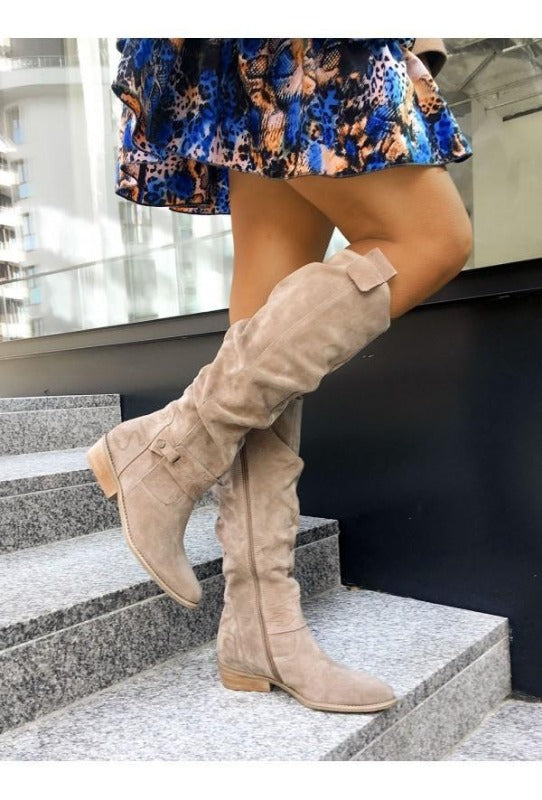 Klassische kniehohe Damen Stiefel in Grau