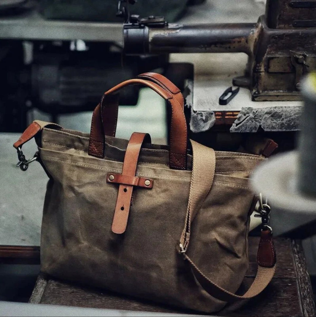 Klassische wasserdichte Wachstuch-Tasche mit Lederbesatz (5)