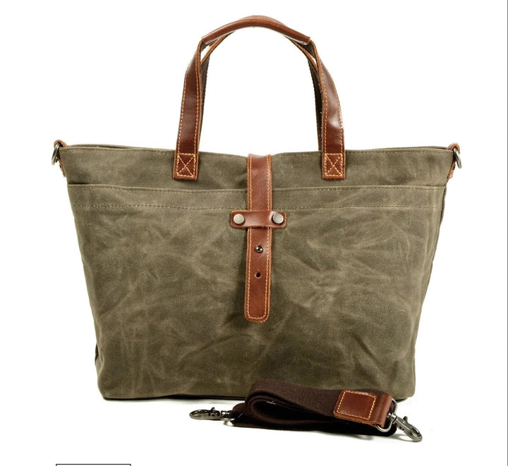 Klassische wasserdichte Wachstuch-Tasche mit Lederbesatz in Sage wood