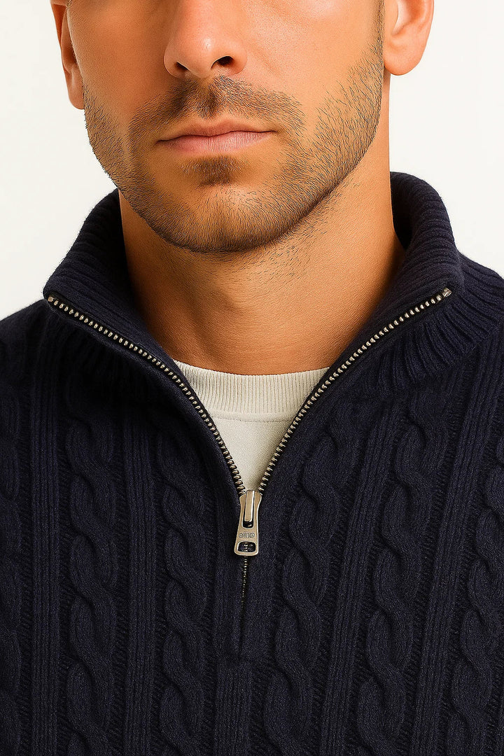 Klassischer Herren Pullover mit Zopfmuster und Reißverschluss in Schwarz 3