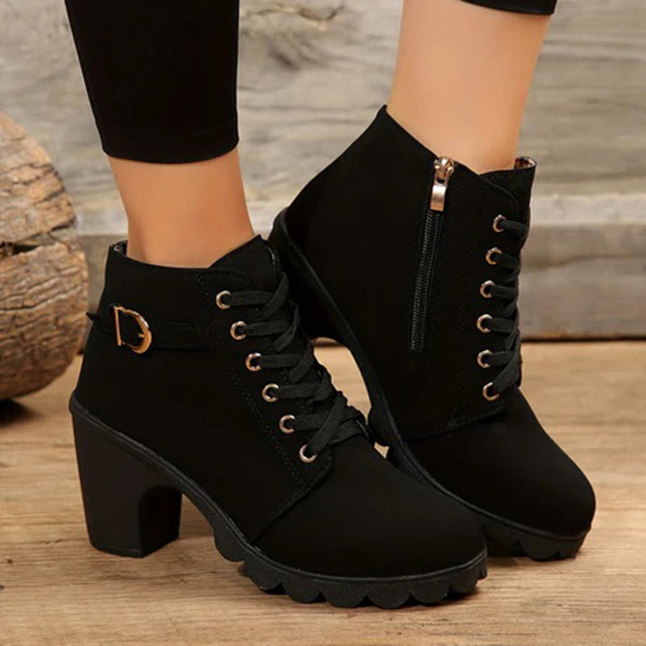 Komfortable Damen Stiefel in zeitloser Eleganz in Schwarz 1