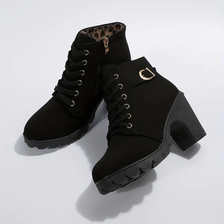 Komfortable Damen Stiefel in zeitloser Eleganz in Schwarz 4