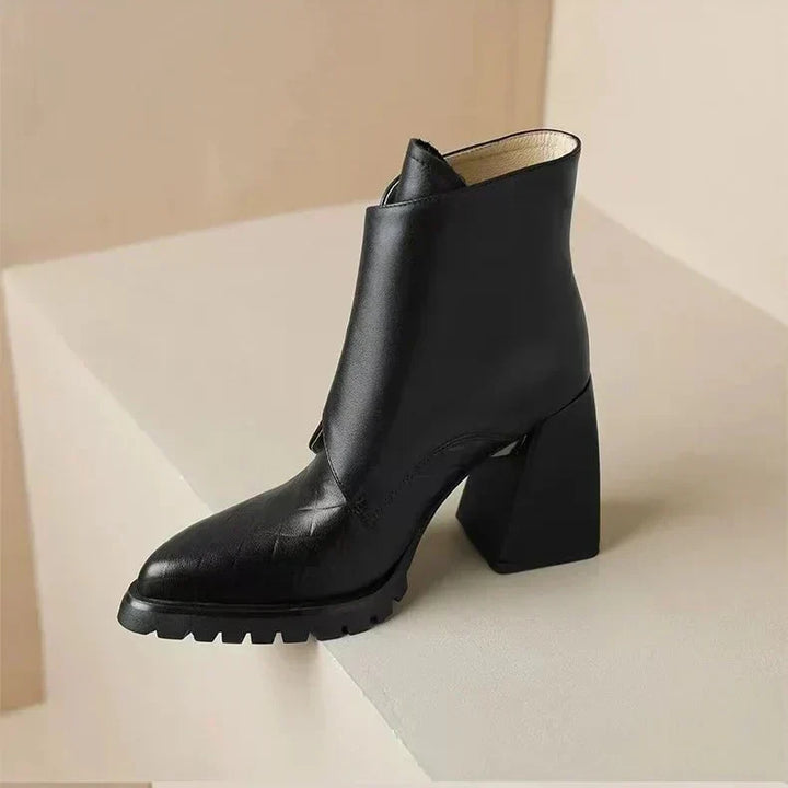 Komfortable Damen Stiefeletten im klassischen Stil (6)