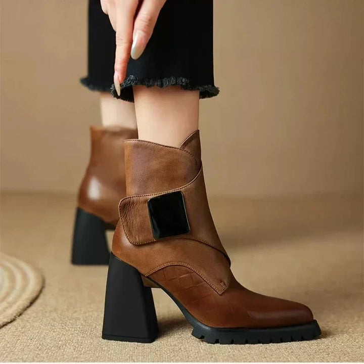 Komfortable Damen Stiefeletten im klassischen Stil (8)