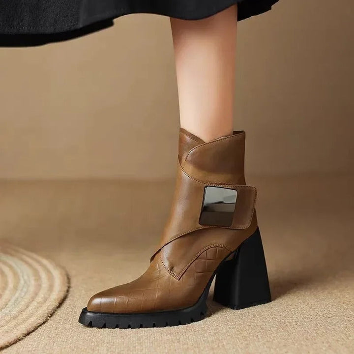 Komfortable Damen Stiefeletten im klassischen Stil in Khaki