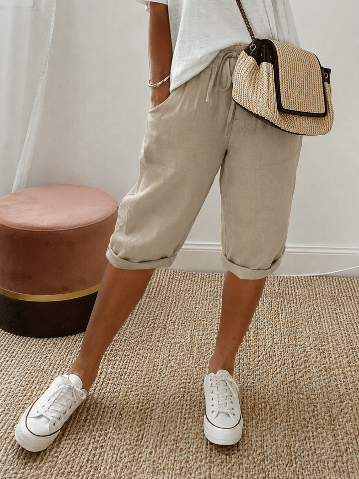 Komfortable Shorts mit Taschen in Beige