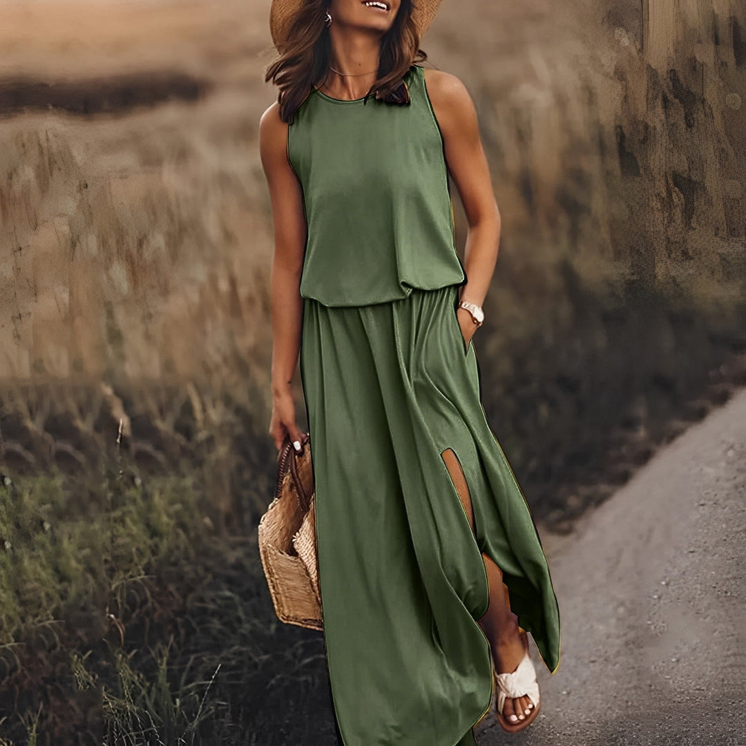 Komfortables Sommerkleid mit klassischem Schnitt in Dunkelgrün