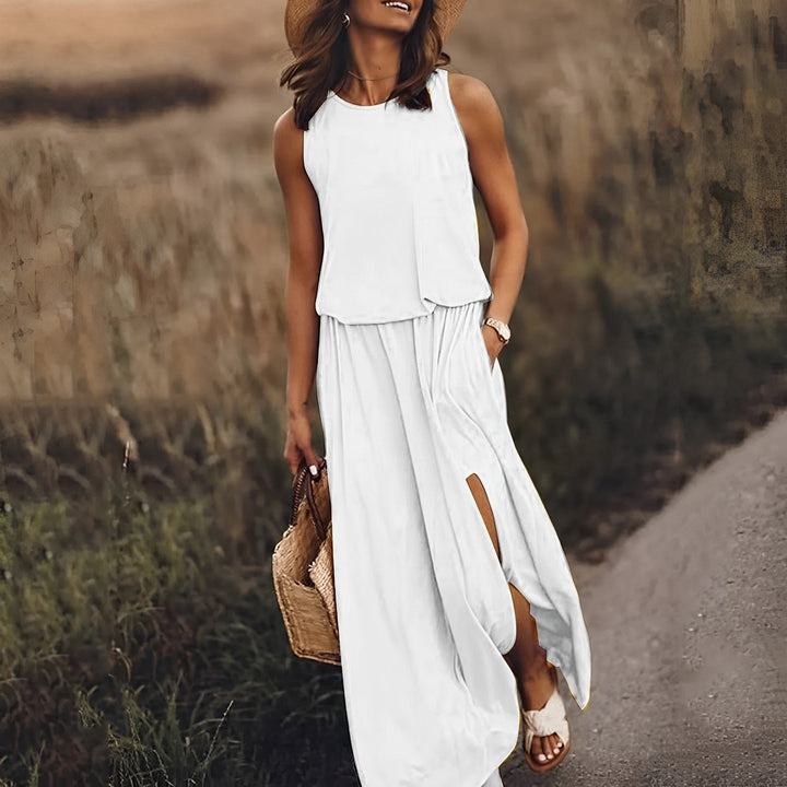 Komfortables Sommerkleid mit klassischem Schnitt in Weiß