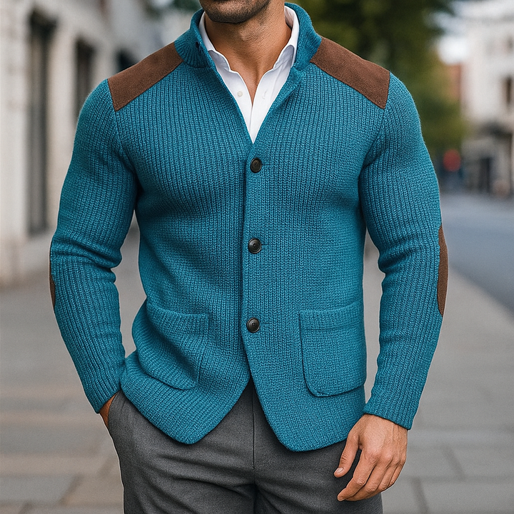 Kurze Damen Strickjacke im modernen Stil in Seeblau