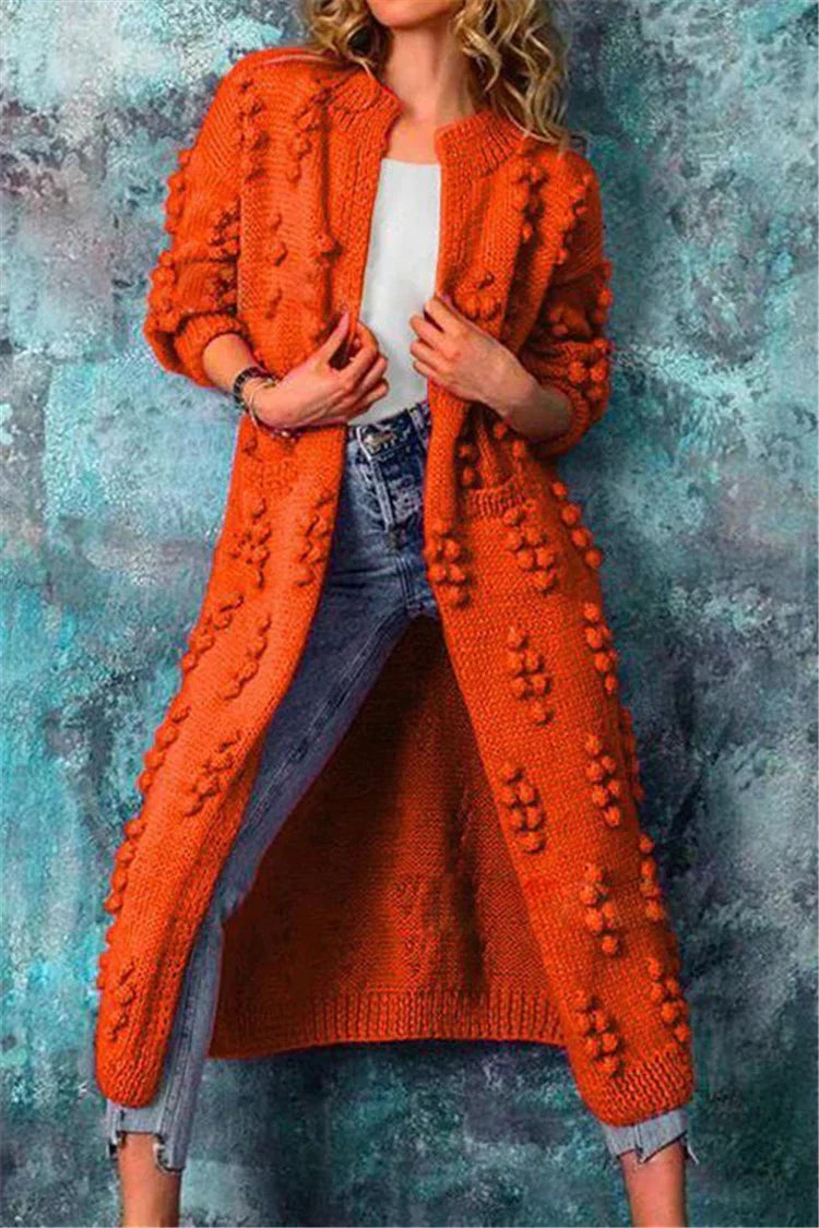 Lange Damen Strickjacke im Norweger-Stil mit Pompons in Orange