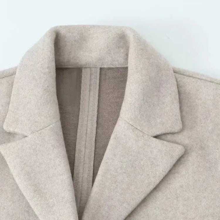 Lange Winterjacke für Damen zeitlos elegant (10)