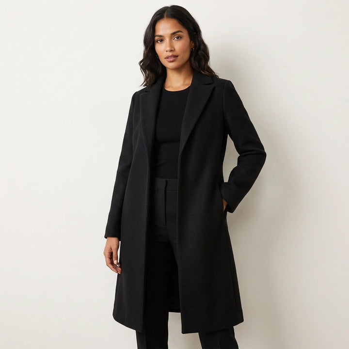 Lange Winterjacke für Damen zeitlos elegant in Schwarz