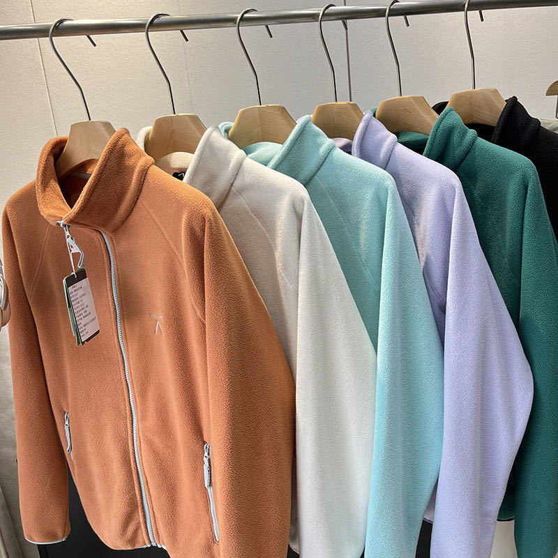 Leichte Damen Winterjacke aus Fleece mit Reißverschluss (4)