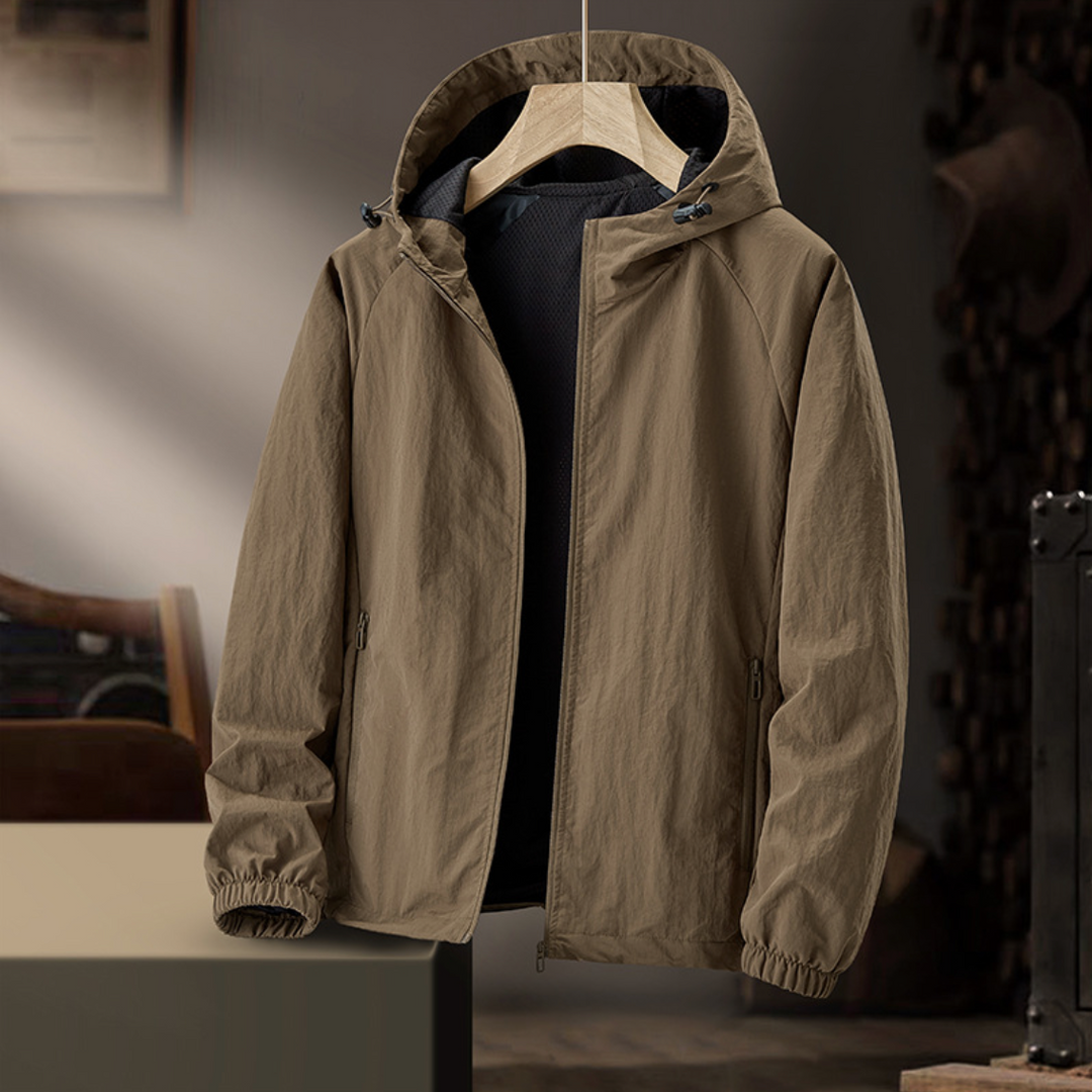 Leichte Herren Daunenjacke im Urban-Stil in Braun