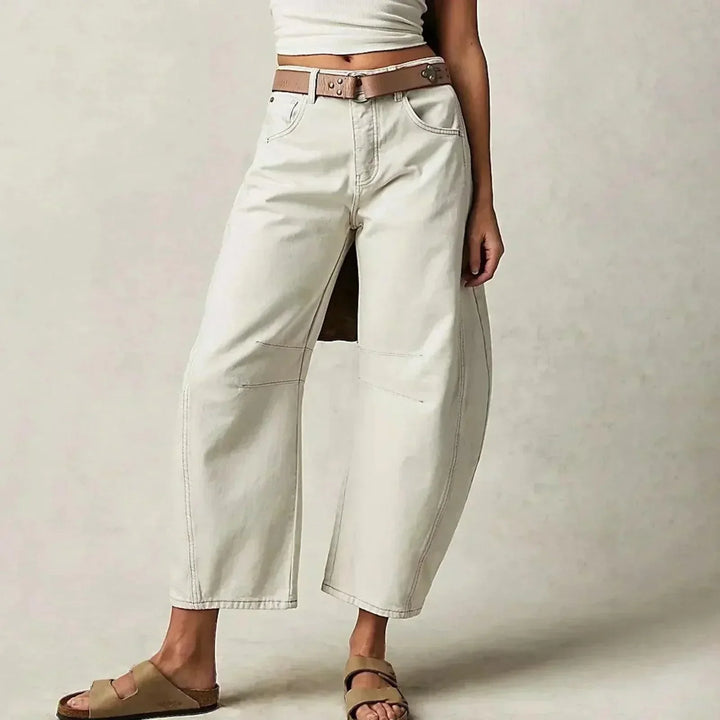 Lockerer Damen Jeans mit hohem Bund in Weiß