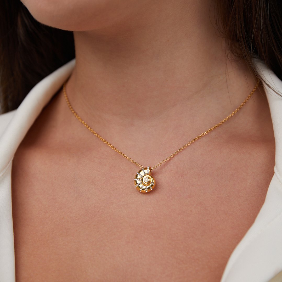 Kristallmuschel Anhänger Halskette