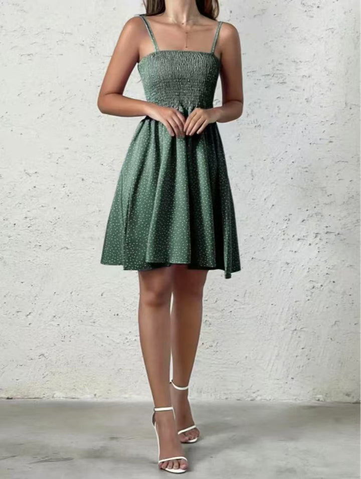 Luftiges Tupfen-Kleid für den Sommer in Olivgrün