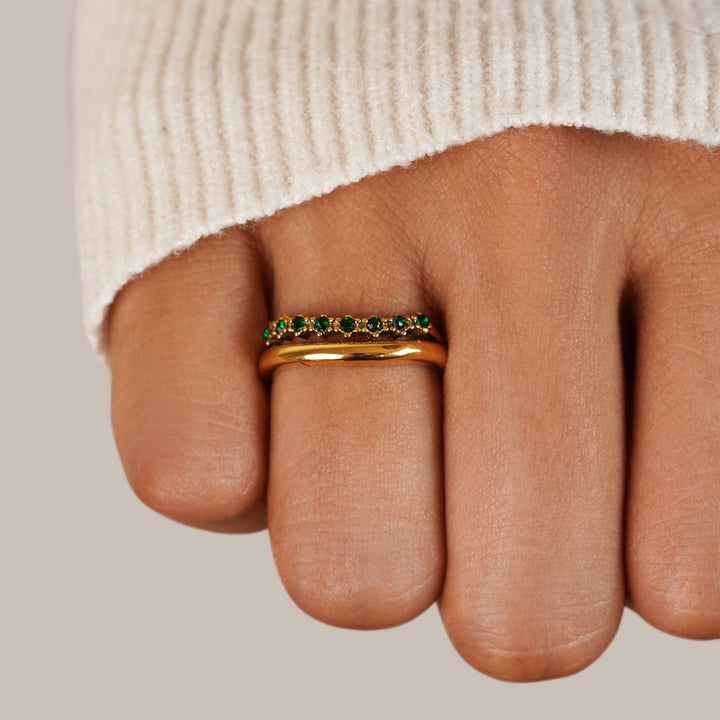 Smaragdgrüner mehrschichtiger Ring