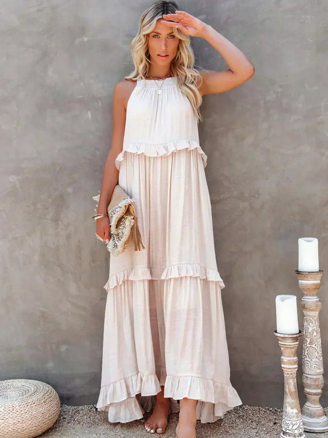 Maxikleid mit Volants & Neckholder-Ausschnitt in Beige 1