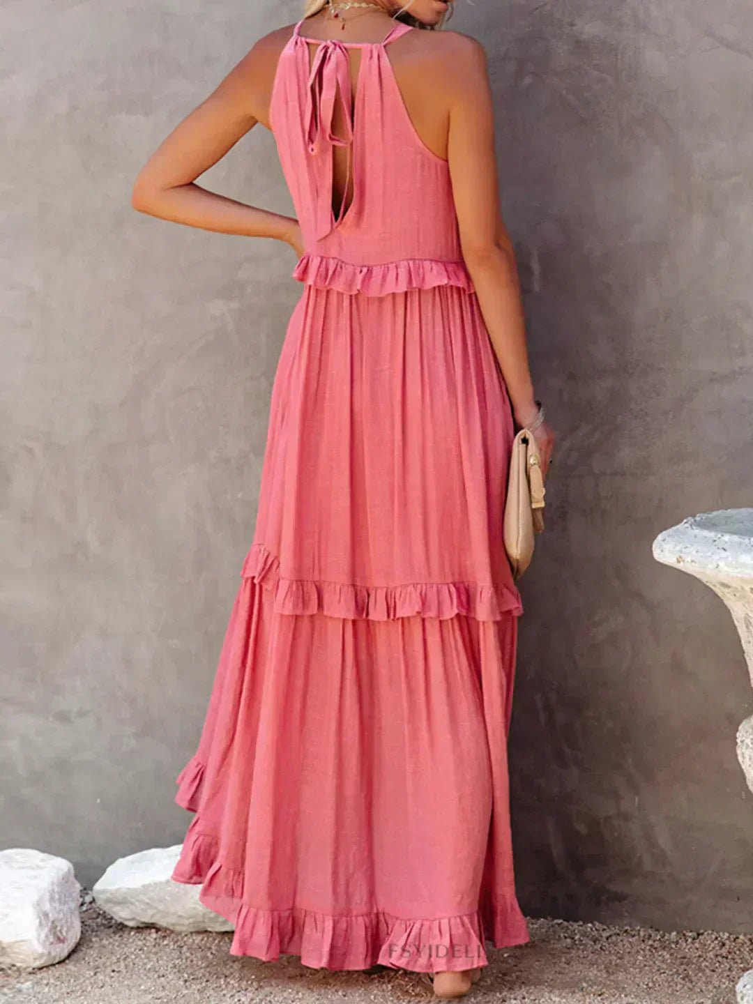 Maxikleid mit Volants & Neckholder-Ausschnitt in Rosa 2