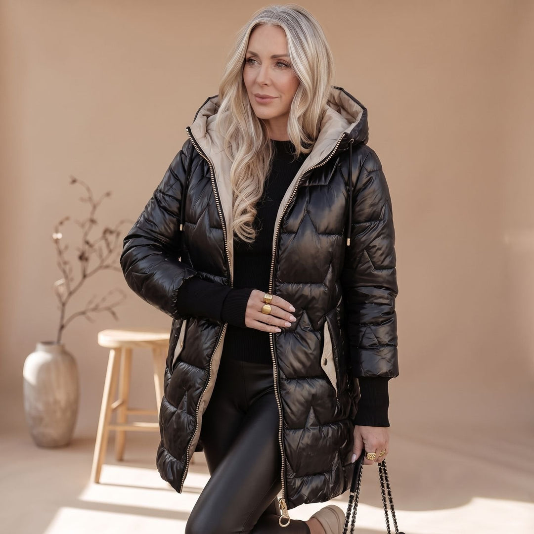 Mittellange Damen Winterjacke mit gesteppter Kapuze (8)