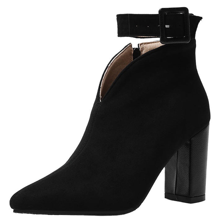 Samtige Damen Stiefeletten für Herbst-Looks in Schwarz