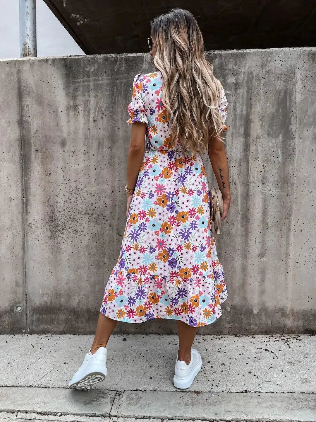 Sommerkleid mit Knopfleiste & Schlitz in Rosa 3