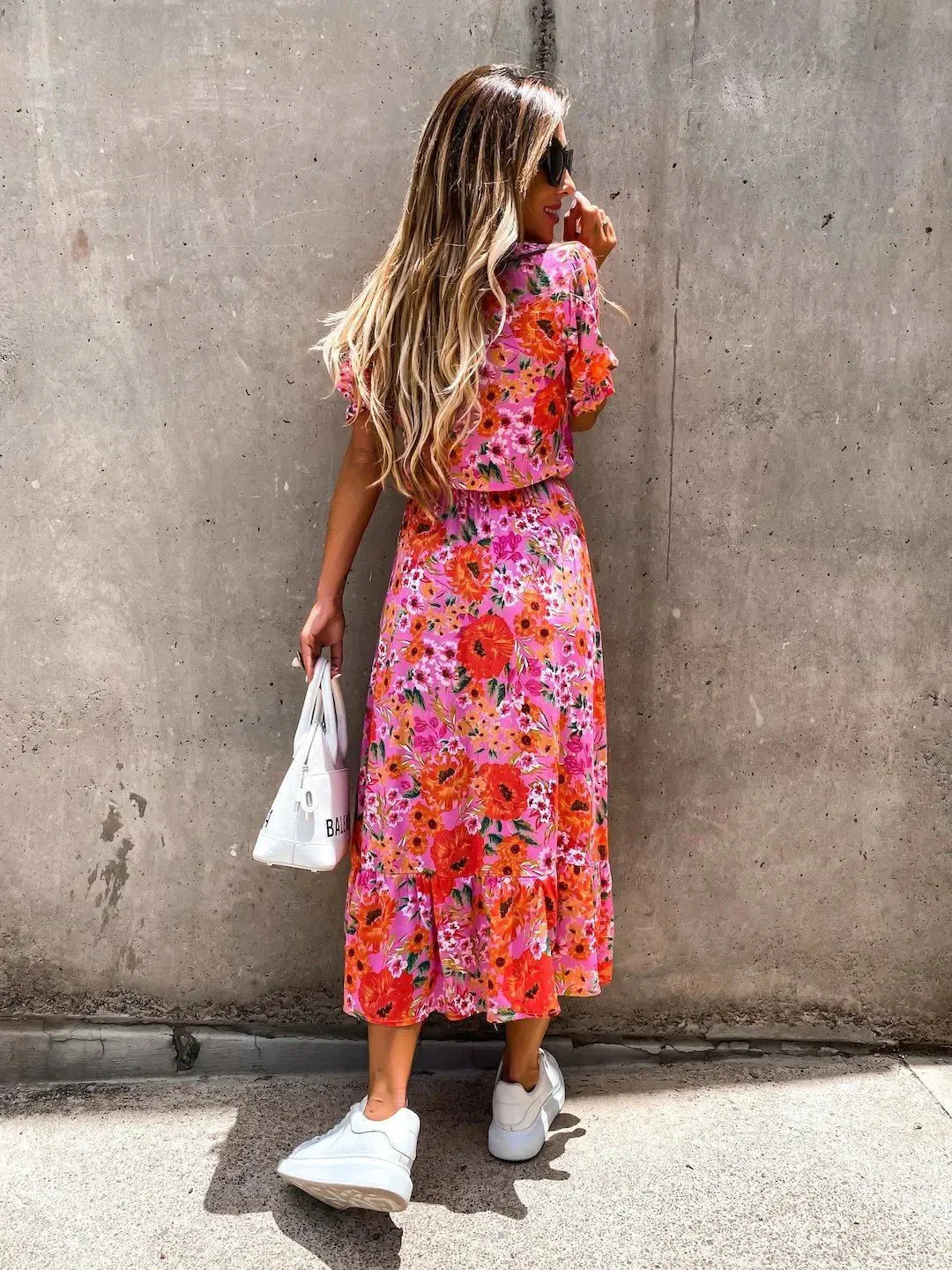 Sommerkleid mit Knopfleiste & Schlitz in Rot 2