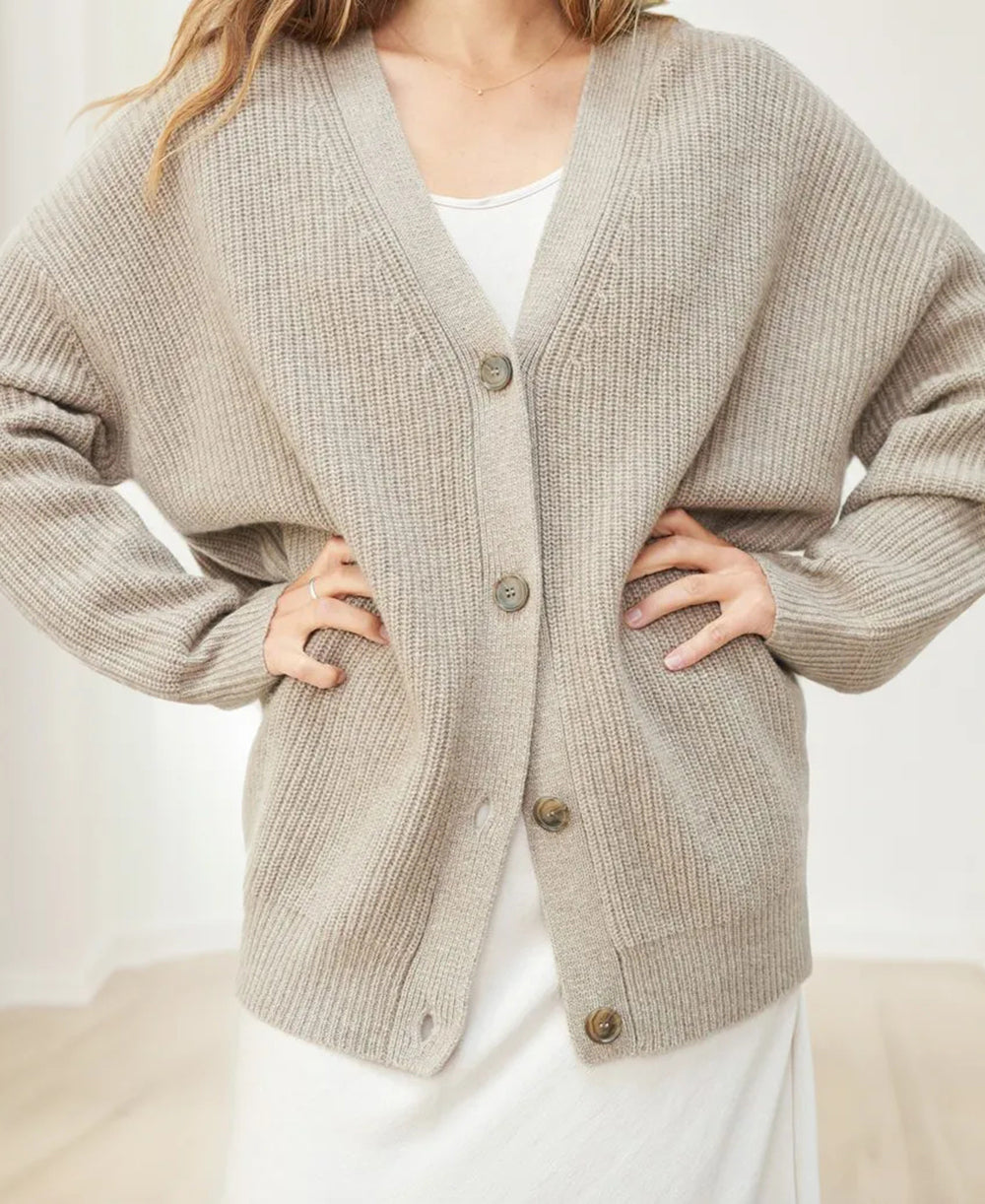 Strukturierte Damen Strickjacke für gemütliche Herbsttage (2)