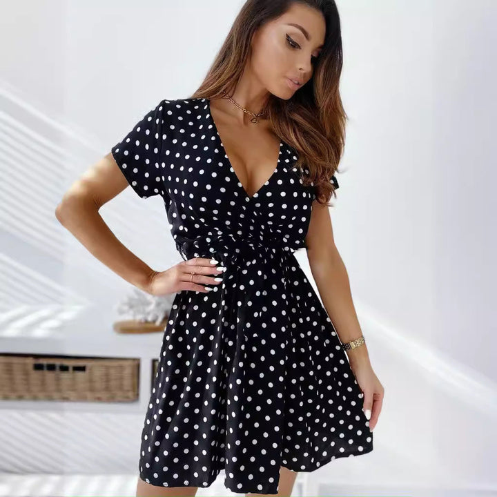 Verspieltes Polka-Dot-Minikleid zum Sommer (3)