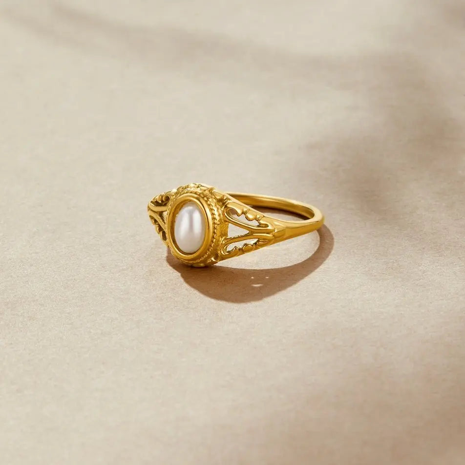 Königlicher Eleganz-Perlenring