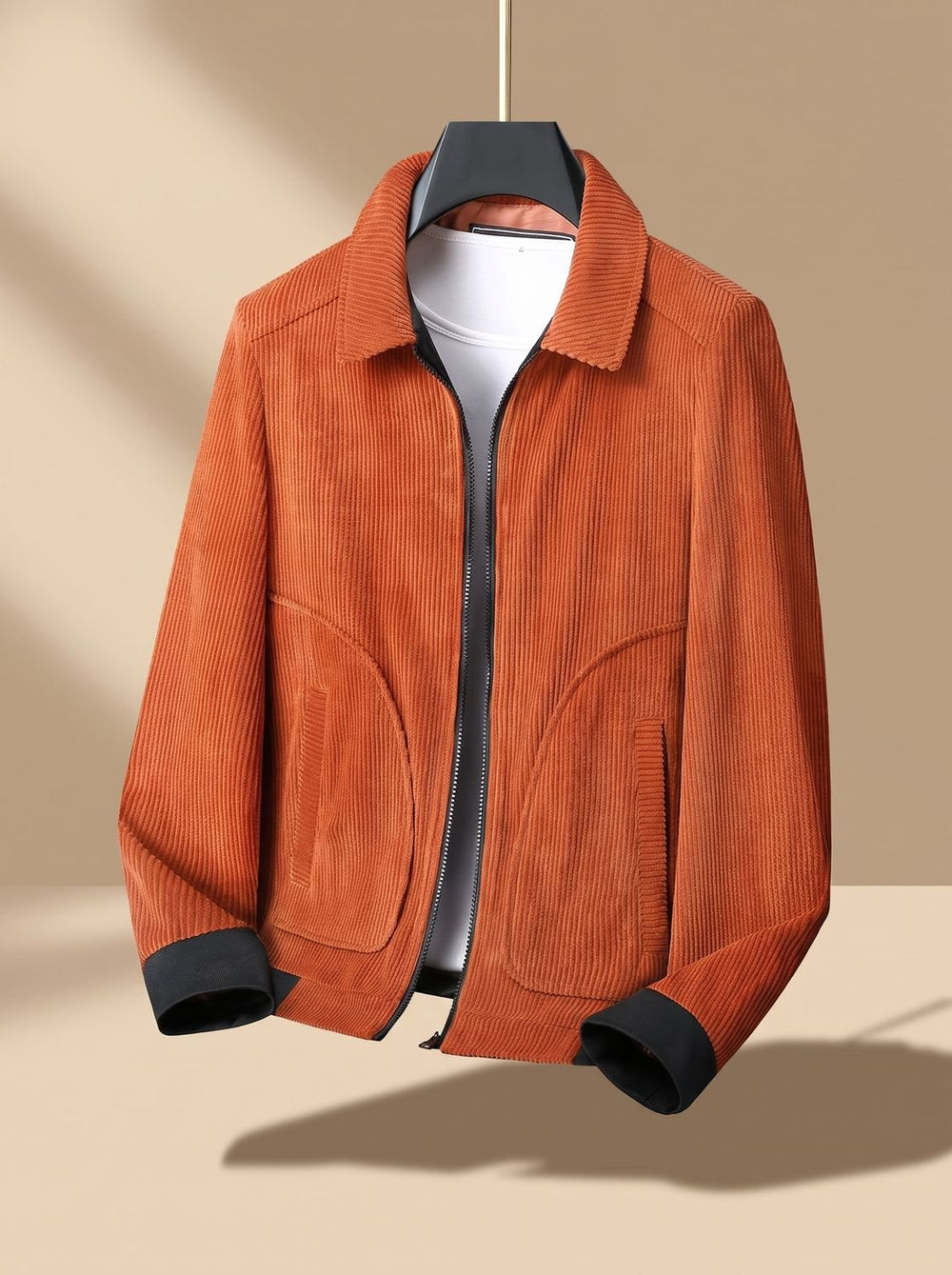 Warme Winterjacke Herren im zeitlosen Kordsamt in Orange