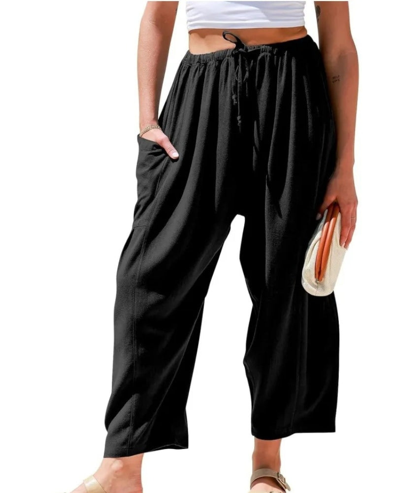 Weite Hosen in luftiger Eleganz in Schwarz