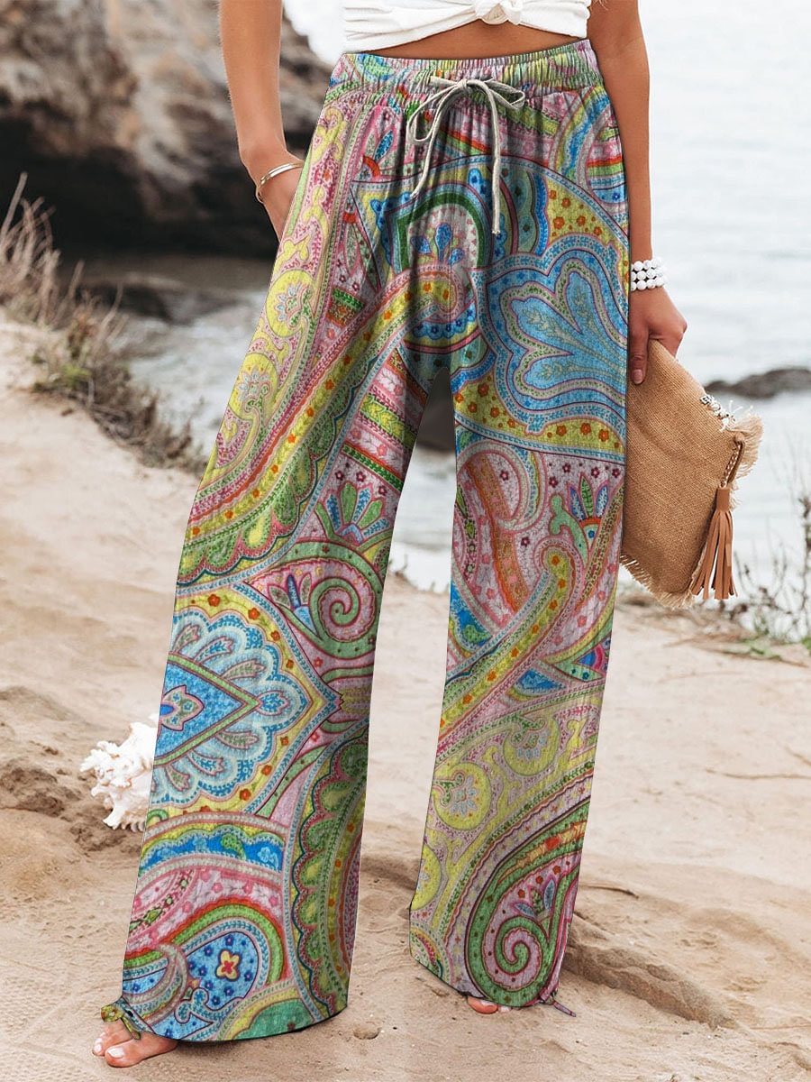 Weite Hosen mit grafischem Muster in Stil 5