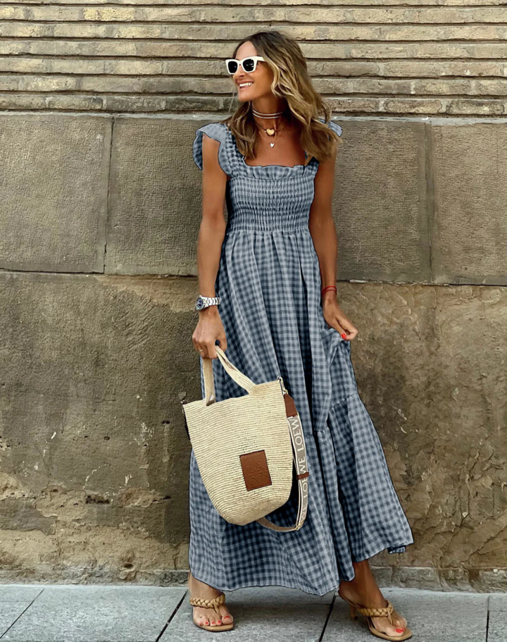 Women’s Smocked Casual Events Maxi in Schwarz
