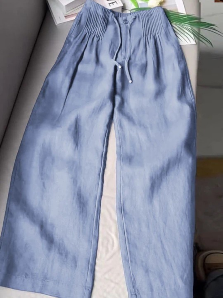 Zeitlose Weitbeinige Sommerhose in Blau