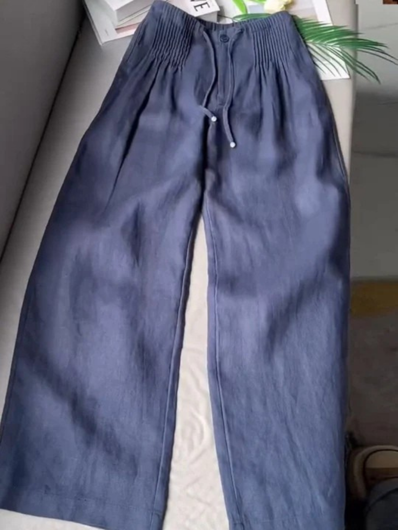 Zeitlose Weitbeinige Sommerhose in Marineblau